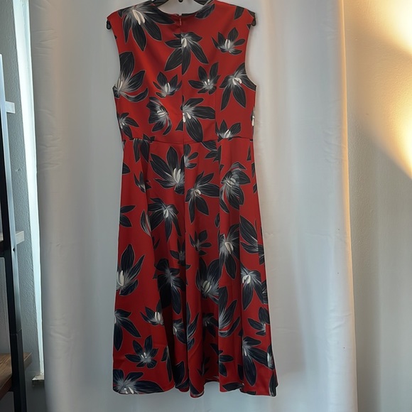 Red midi silk dress - Picture 4 of 5